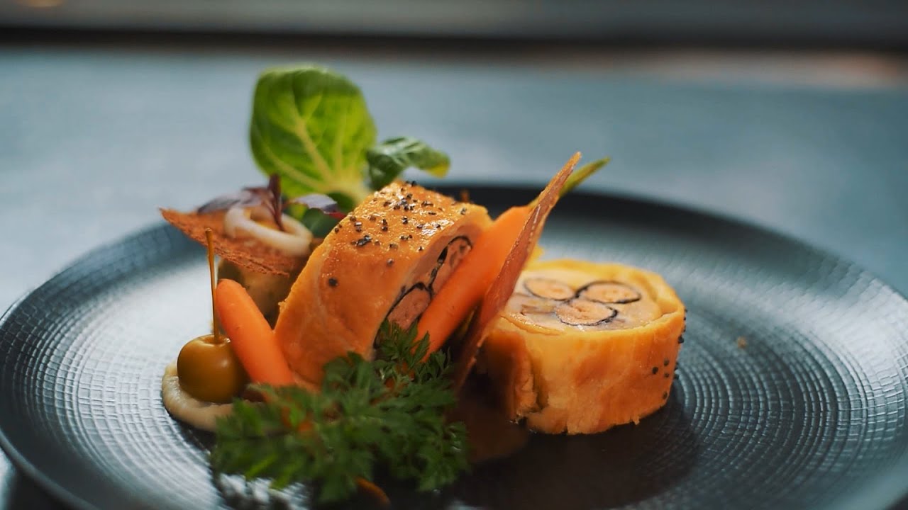 Gesztenyével töltött csirke - Paris Garden Restaurant