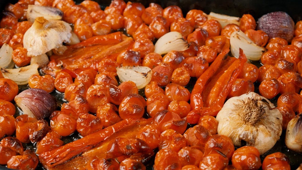 This Roasted Tomato Sauce Recipe is Next Level! Best Pasta Ever!