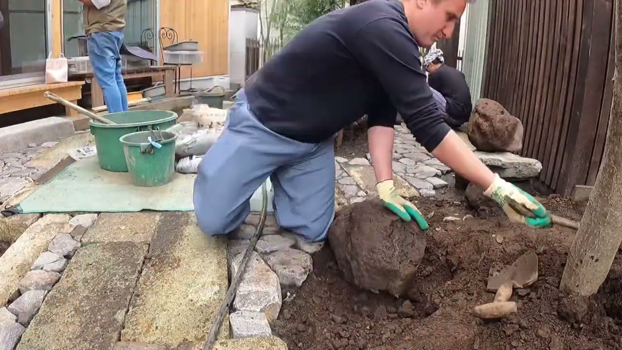 How to make a paving path and natural stone work. Japan