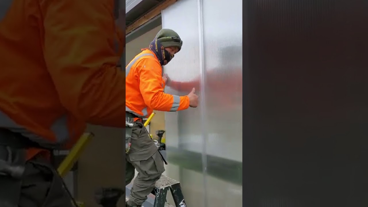 How to install polycarbonate in wall nZ