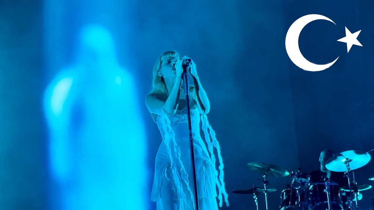 AURORA Live in İstanbul - Goddess Of Dusk + Churchyard 4K (Opening Of The Concert) + Türkçe Altyazı