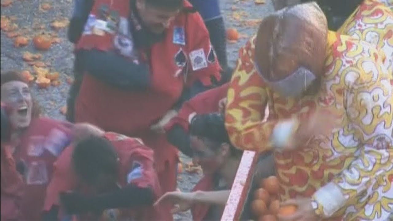 Battle of the Oranges: Italians pelt each other with fruit in Ivrea