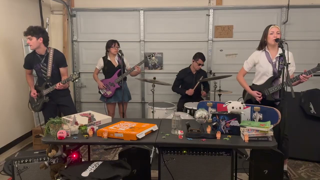 'Learning To Fly' Live by Garage Spiders (NPR Tiny Desk Submission)