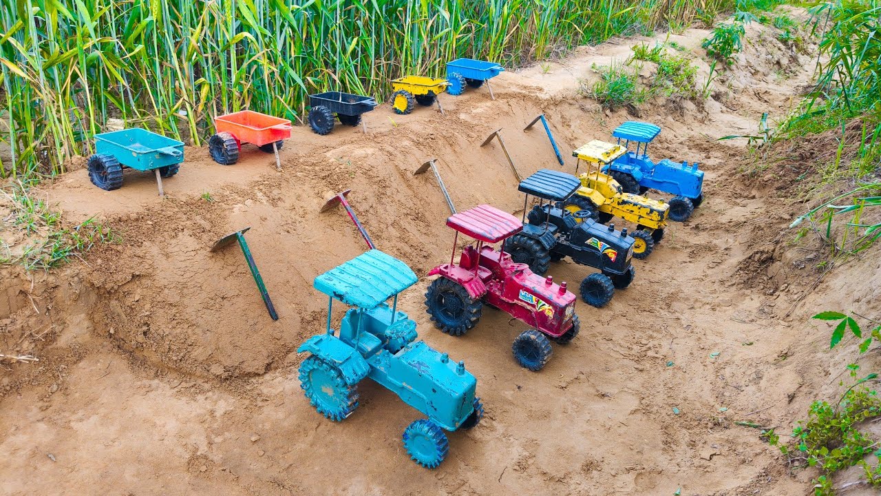 Tractor came to the jungle 🚜 | Trolley climbed on the ground