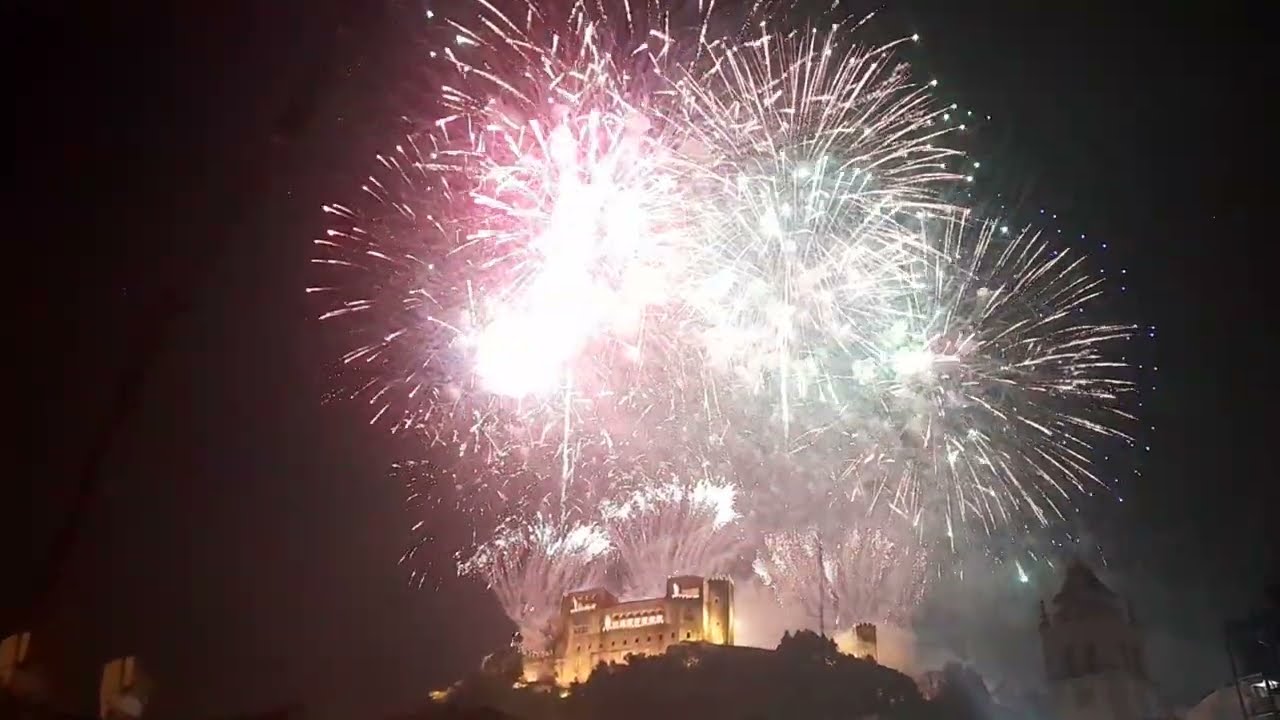 🇵🇹 - Portugal - Leiria Castle - New Year Fireworks - 2024