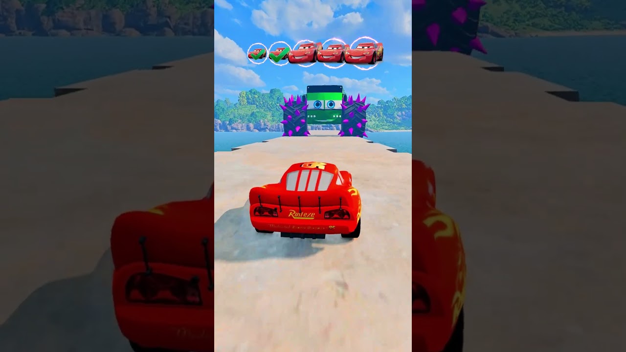 Big & Small McQueen cars vs Giant Bus