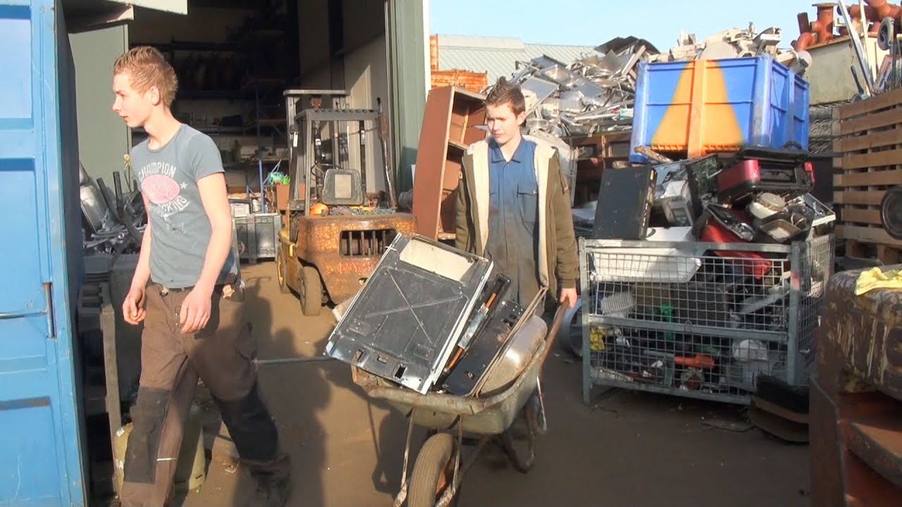 8002b Trailer Dorpsfilm Nijeveen 2016 (Dorpsfilm zien zie nr. 8250 en 8251 volledig)