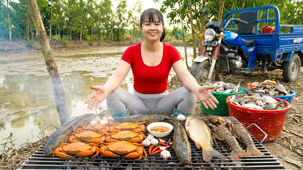 Catching 100kg of Giant Fish & Crabs in a Mud Pond 🐟🦀 | Cooking a Seafood Feast