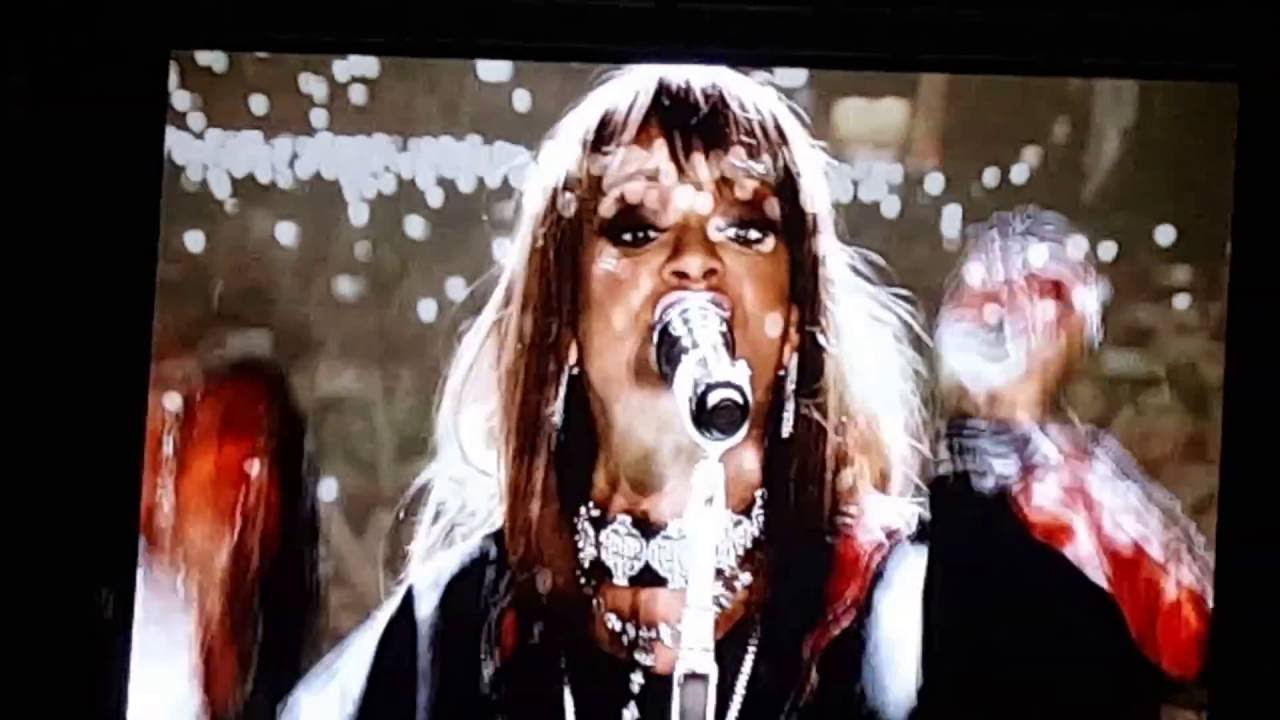 Rihanna live concert - Diamonds - Bucharest - Anti world tour