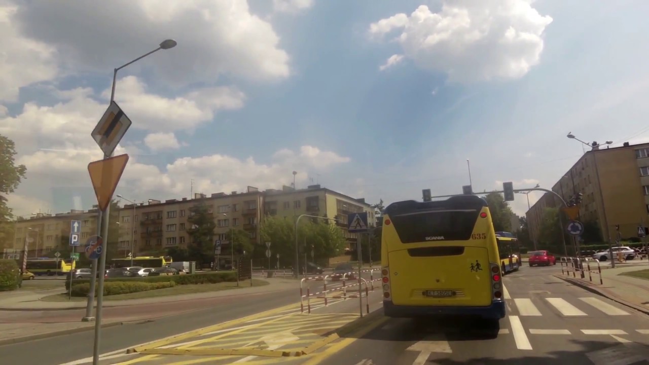 Uroczysty przejazd nowymi Scaniami CityWide 12 LF ulicami Tarnowa.