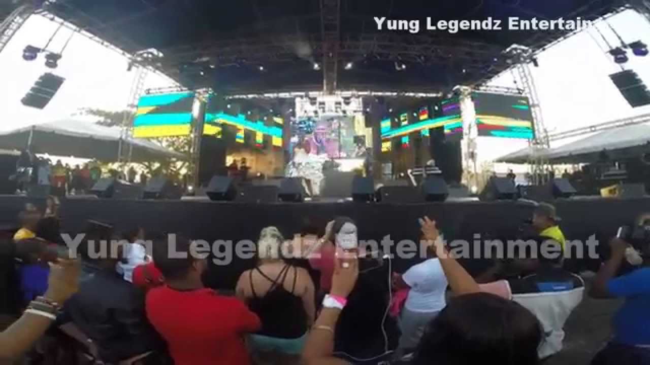 LADY SAW PERFORMING LIVE AT REGGAE SUMFEST 2015