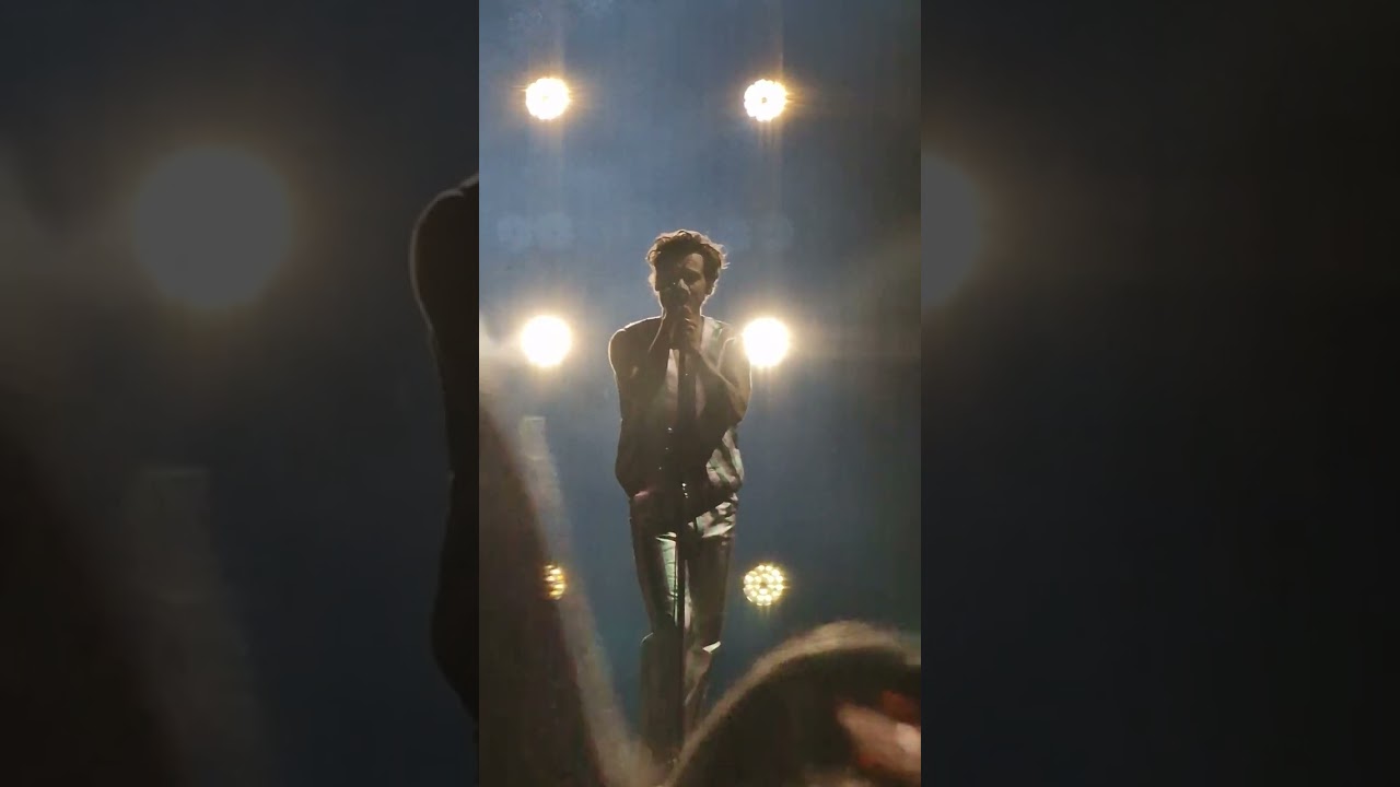 ‎@HarryStyles  live from Madrid part 2