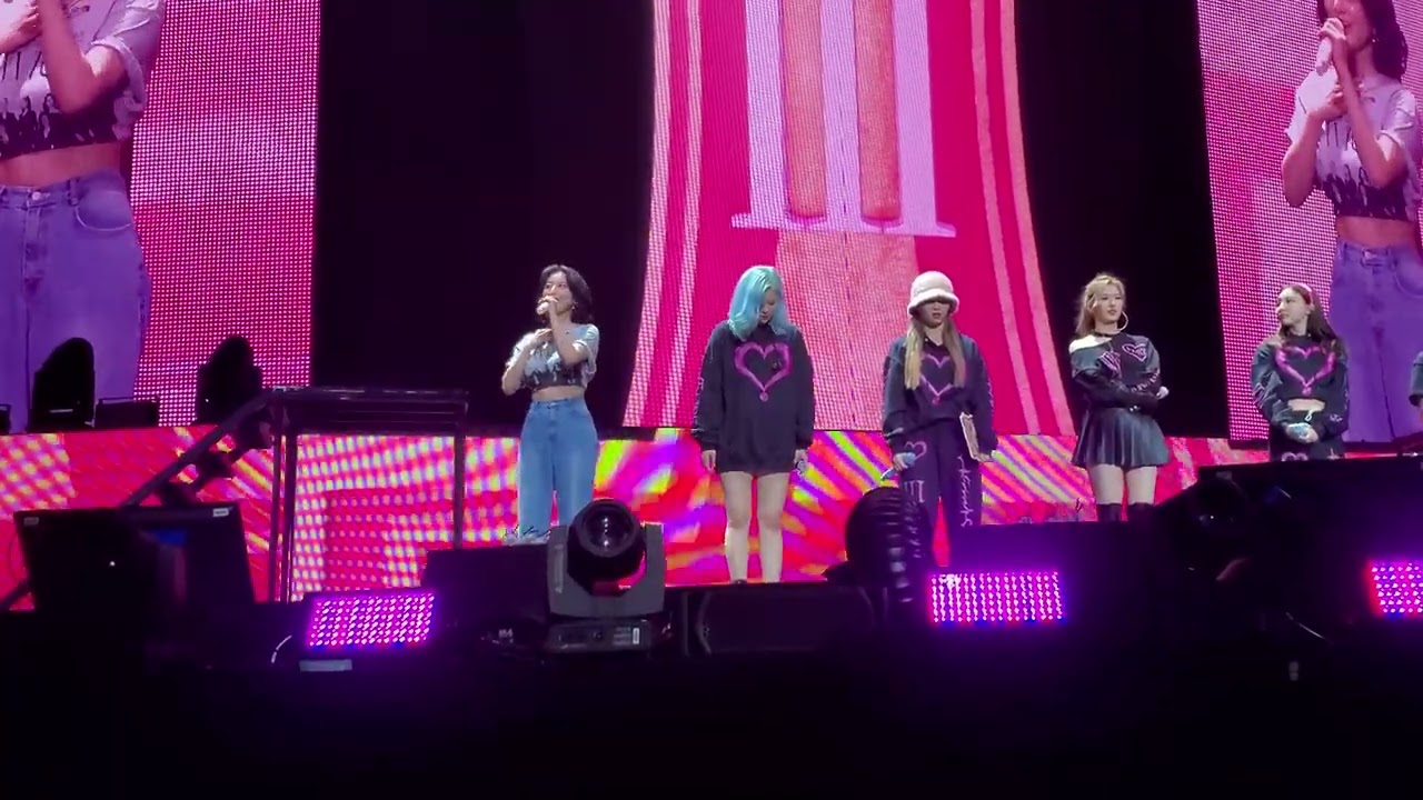 220216 TWICE 4th World Tour 