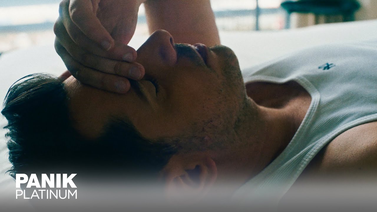 &Theta;&omicron;&delta;&omega;&rho;ή&sigmaf; &Phi;έ&rho;&rho;&eta;&sigmaf; - 24 Ώ&rho;&epsilon;&sigmaf; - Official Music Video