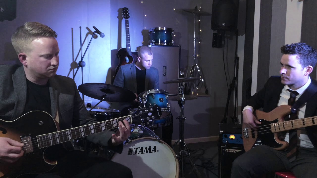 The Tom Morgan Trio - Stomping at the Savoy