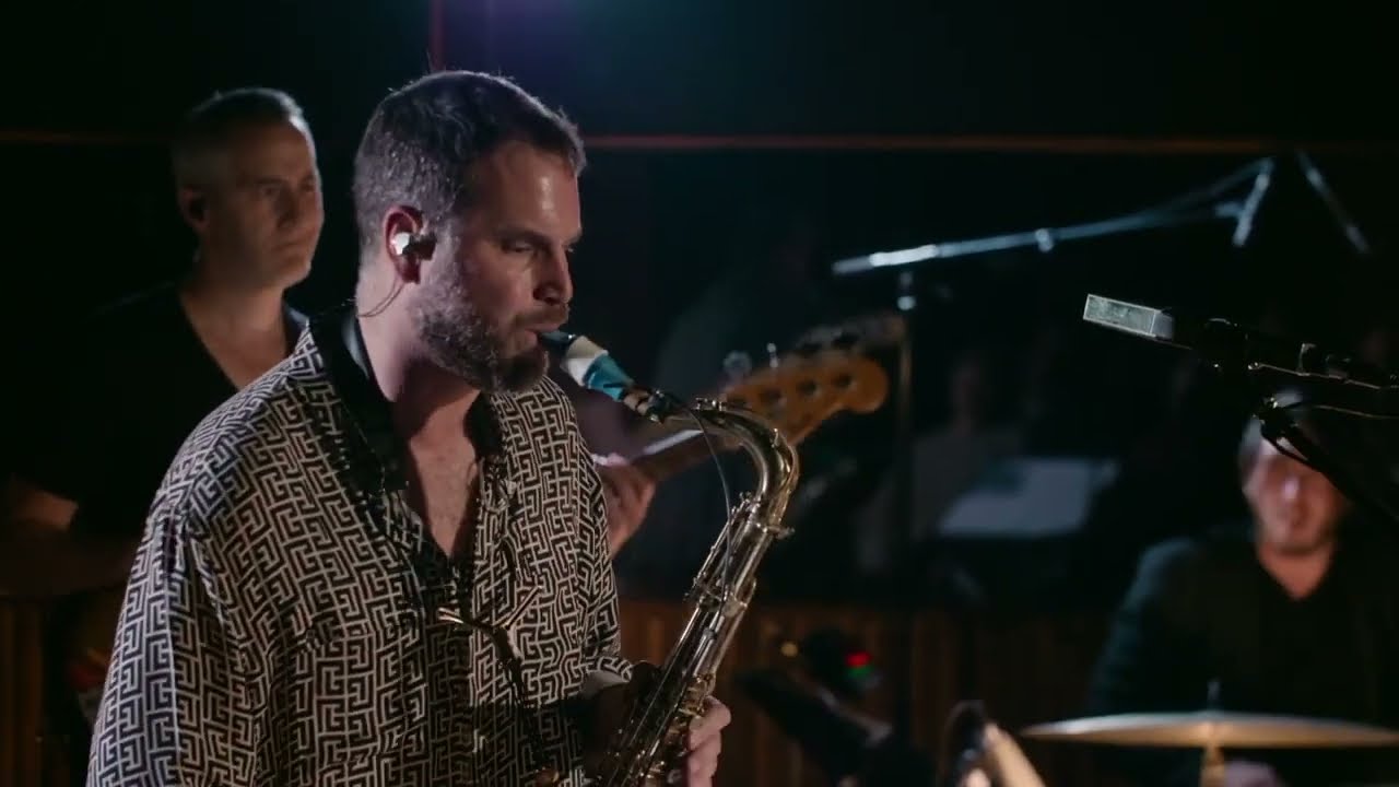 Rencontre avec le guide - AU-DELÀ - Live à FERBER