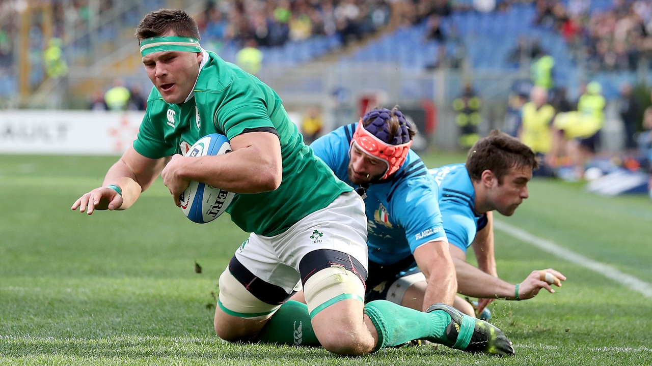 Quick Heaslip footwork leads to Stander try! | RBS 6 Nations