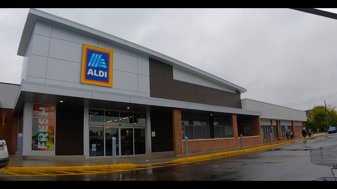 ALDI Staten Island NY. Richmond Ave. and Arthur Kill Road.