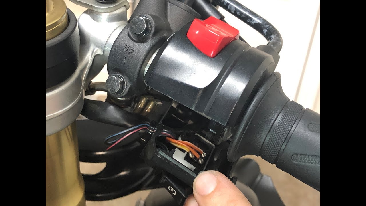 headlight fix on 2005 gsxr 750