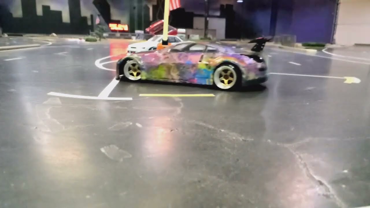 RC Drift - Slo-Mo Sideways in the 350z - New Track Layout!!