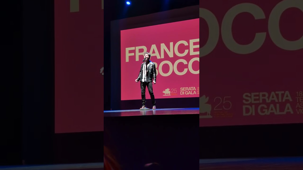 Francesco Boccia canta live 