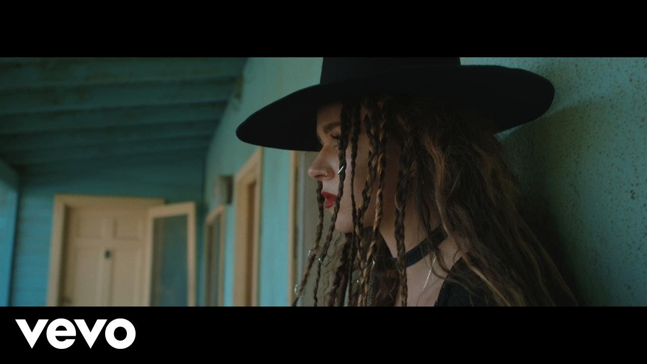 Kasia Lins - Tone
