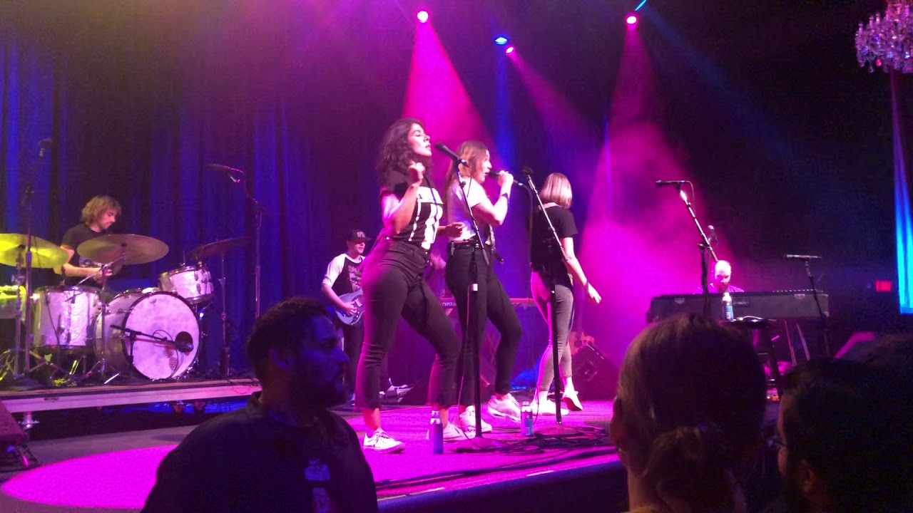 Pomplamoose - Sweet Dreams White Stripes Mashup (with crowd dance!)