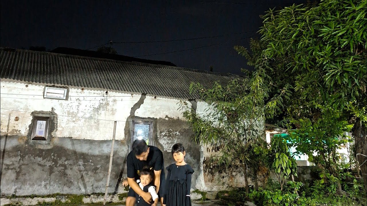 Jalan-jalan ke Rumah Mbah Buk