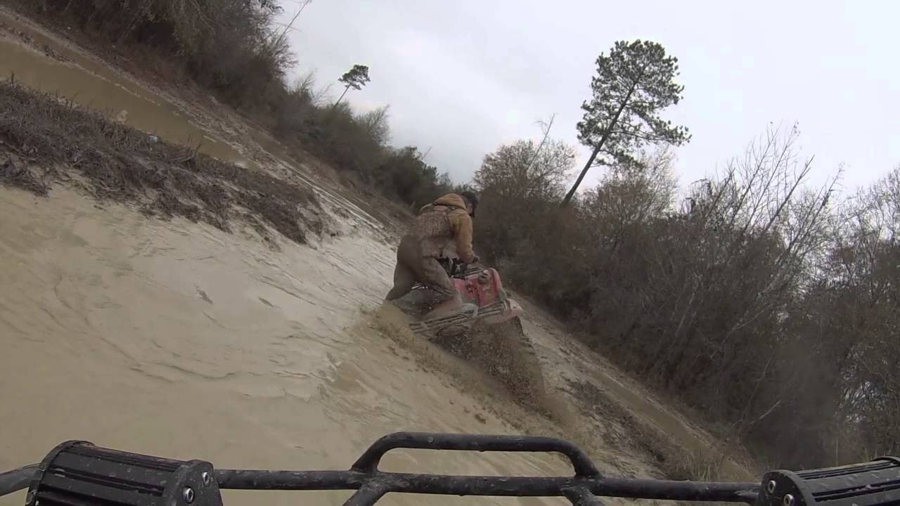 WE GOT INTO SOME MUD | RED CREEK OFFROAD