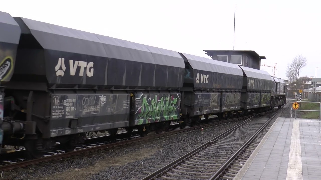 HHPI 29005 mit voll beladenen Kohlezug schwere Anfahrt in Cloppenburg im März 2019