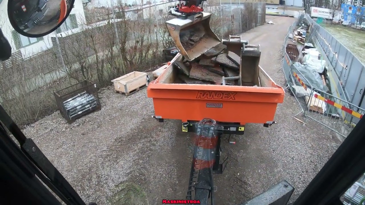 First one with the Hitachi ZX150-7 and Rototilt.