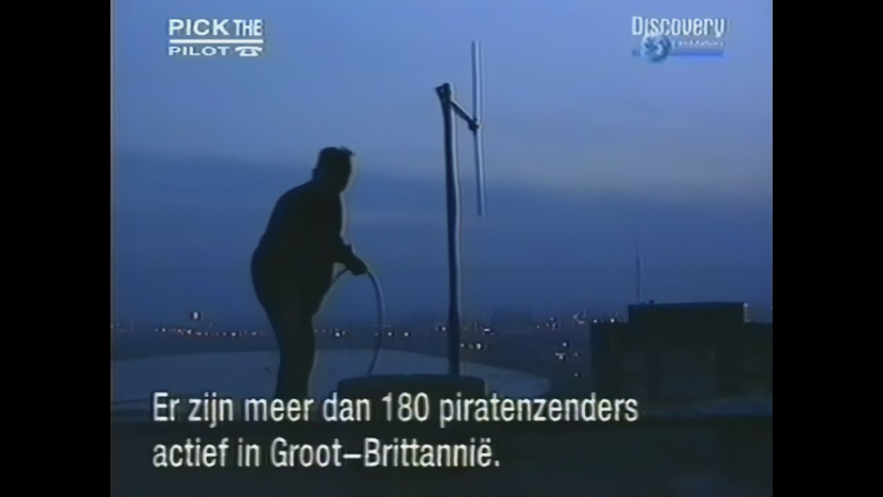 UK Pirate Radio Documentary - Making Waves