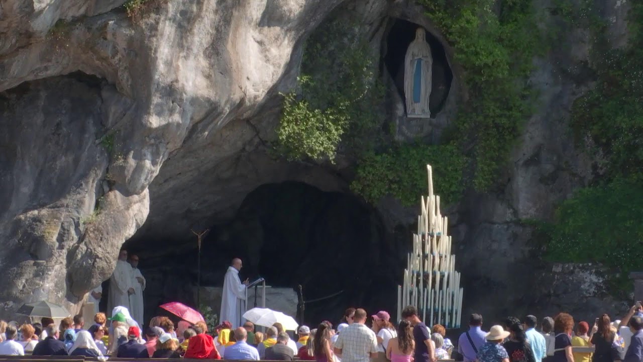 Procession eucharistique du Sanctuaire de Lourdes June 18, 2025 🙏