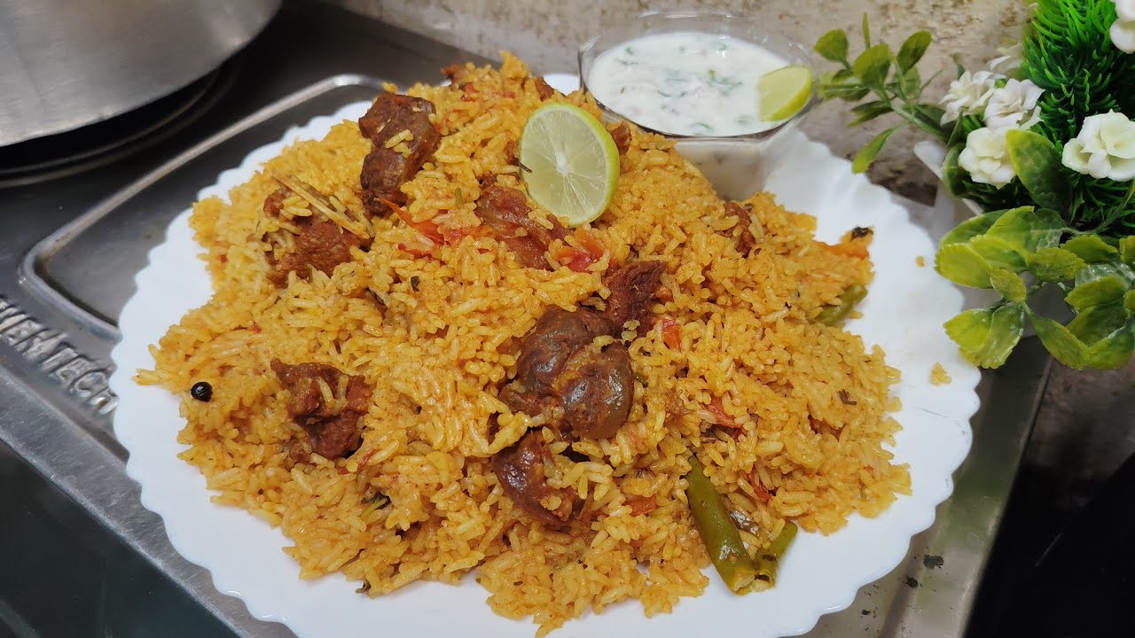Bade Ki Gosht ki Tahari /Hyderabadi Authentic Recipe / Simple Recipe😋 #Suscribe @Mahabubbeekitchen 