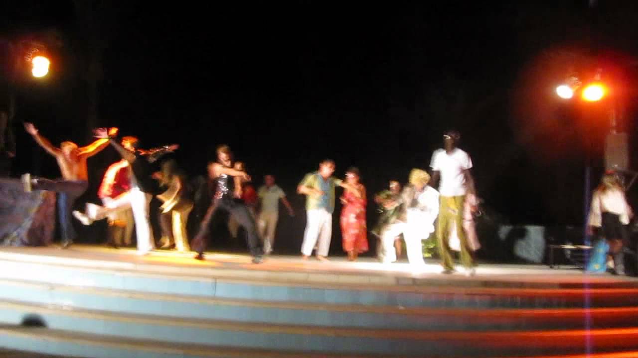 Club Med El Gouna : spectacle année 70 (  2 ème partie)