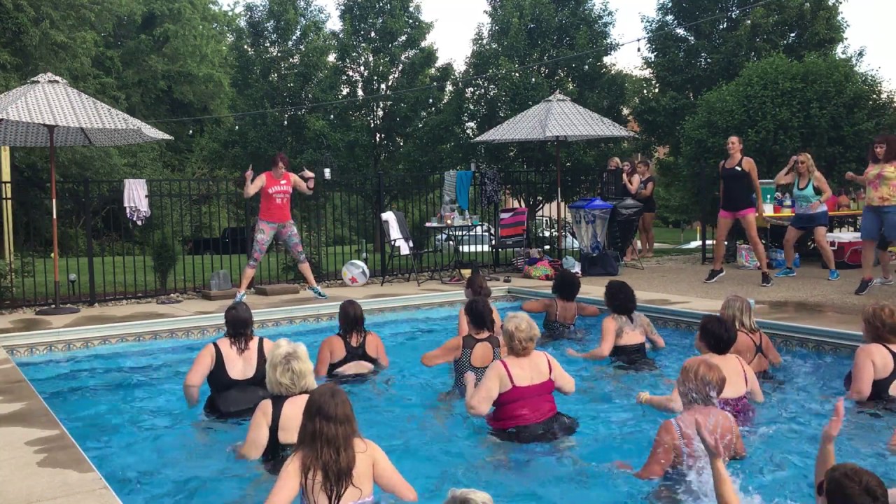 Handclap - Aqua Zumba