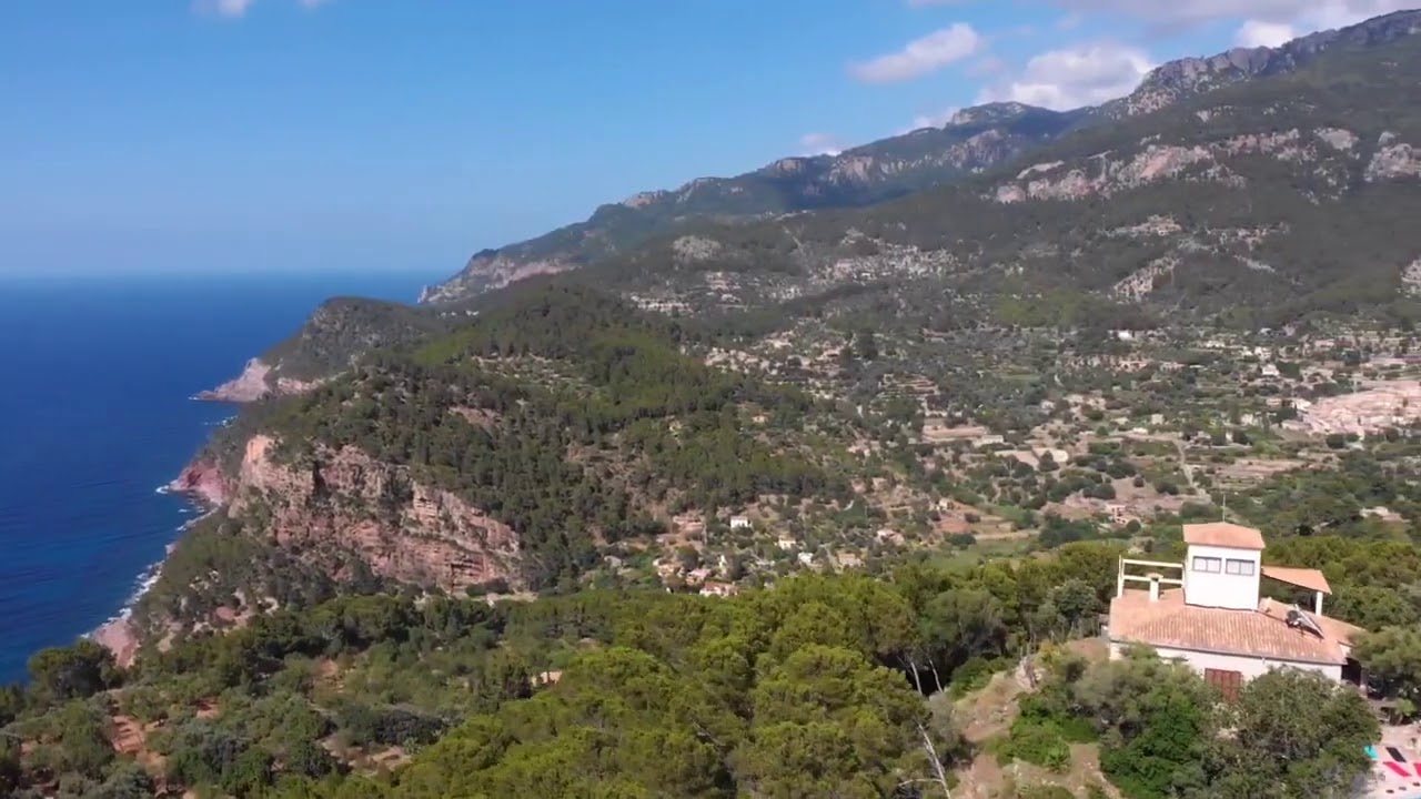 Yin Yoga Training & Wellness Getaway Experience in Mallorca