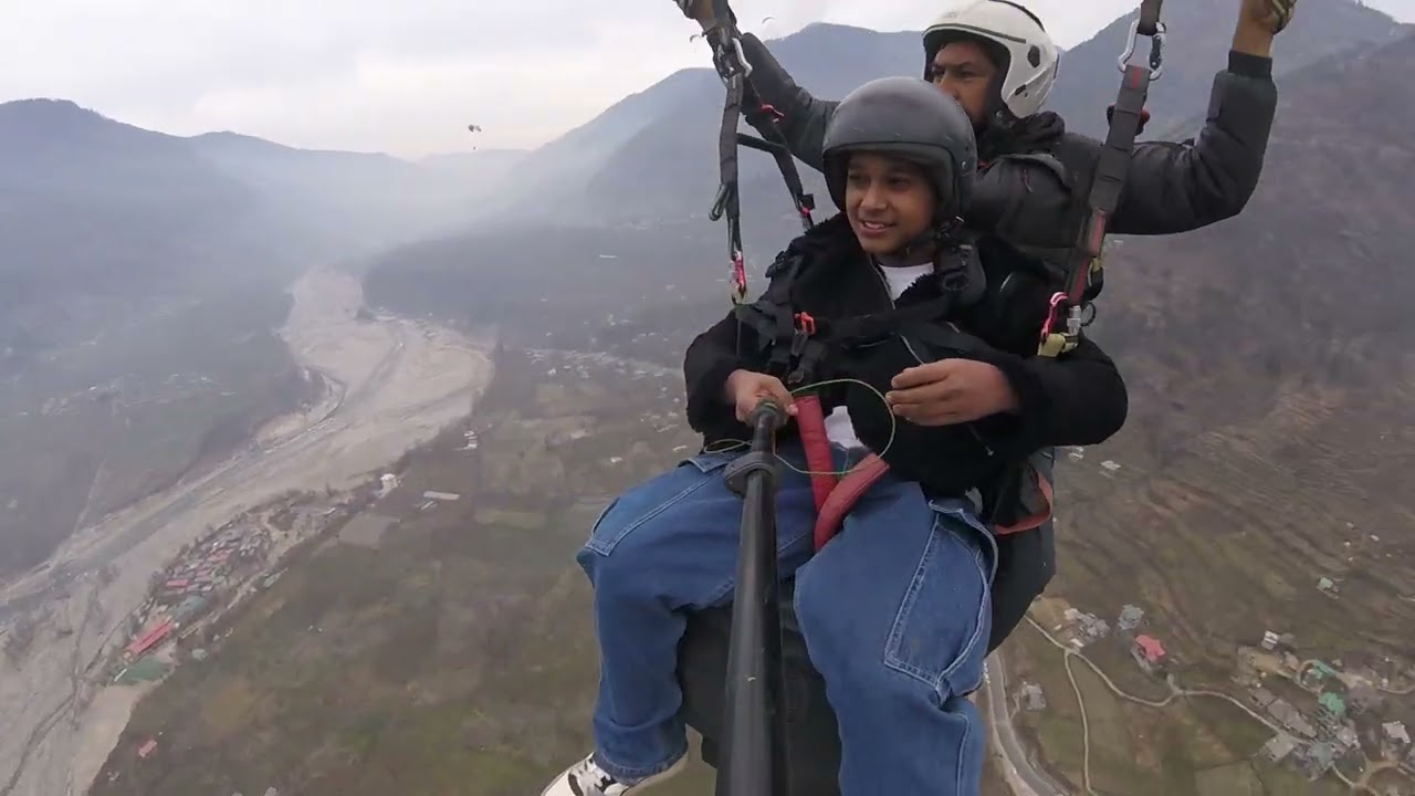 Paraglding funny video 