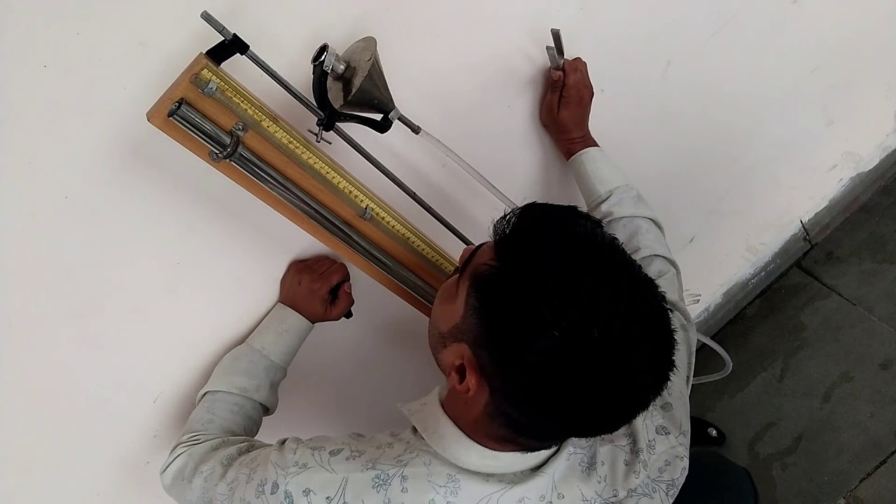 Resonances tube, to find the speed of sound in air at room temperature