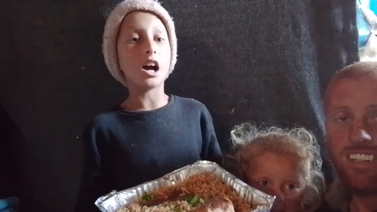 لا تنسونا نحنا في أواخر شهر رمضان المبارك نحنا نعاني من كل شئ 🥹 بتمني توقفوا معنا في أوقاتنا الصعبه🌿