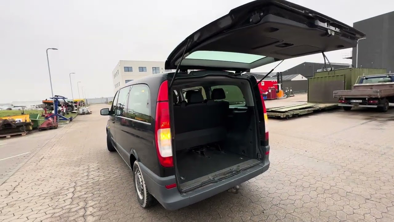 B2B Auctions A/S / Mercedes Benz Vito 113, 4x2, Buslet, 12V, Lang