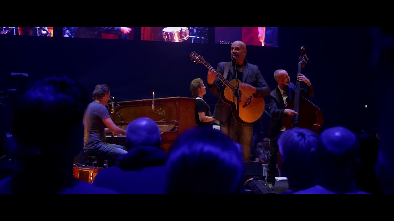 BL&Oslash;F - Aan De Kust (Live in de Ziggo Dome 2012)