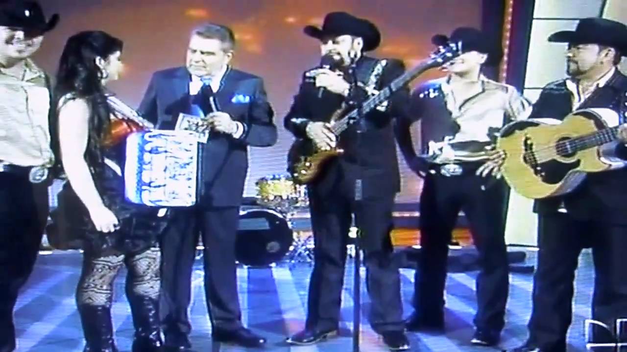 Grupo Control, Sabado Gigante, 