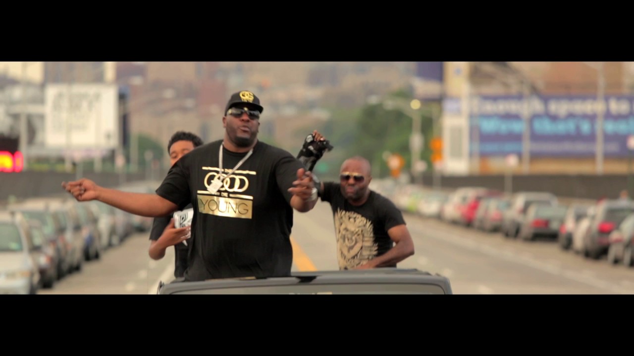 World Premiere: Quadir Lateef - 