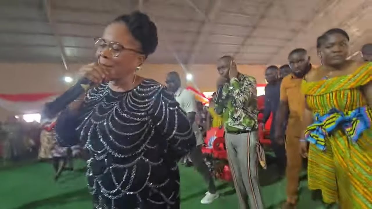 Mama Vida Ministers Powerfully at Bethel Prayer Ministry This Easter – A Spirit-Filled Encounter!