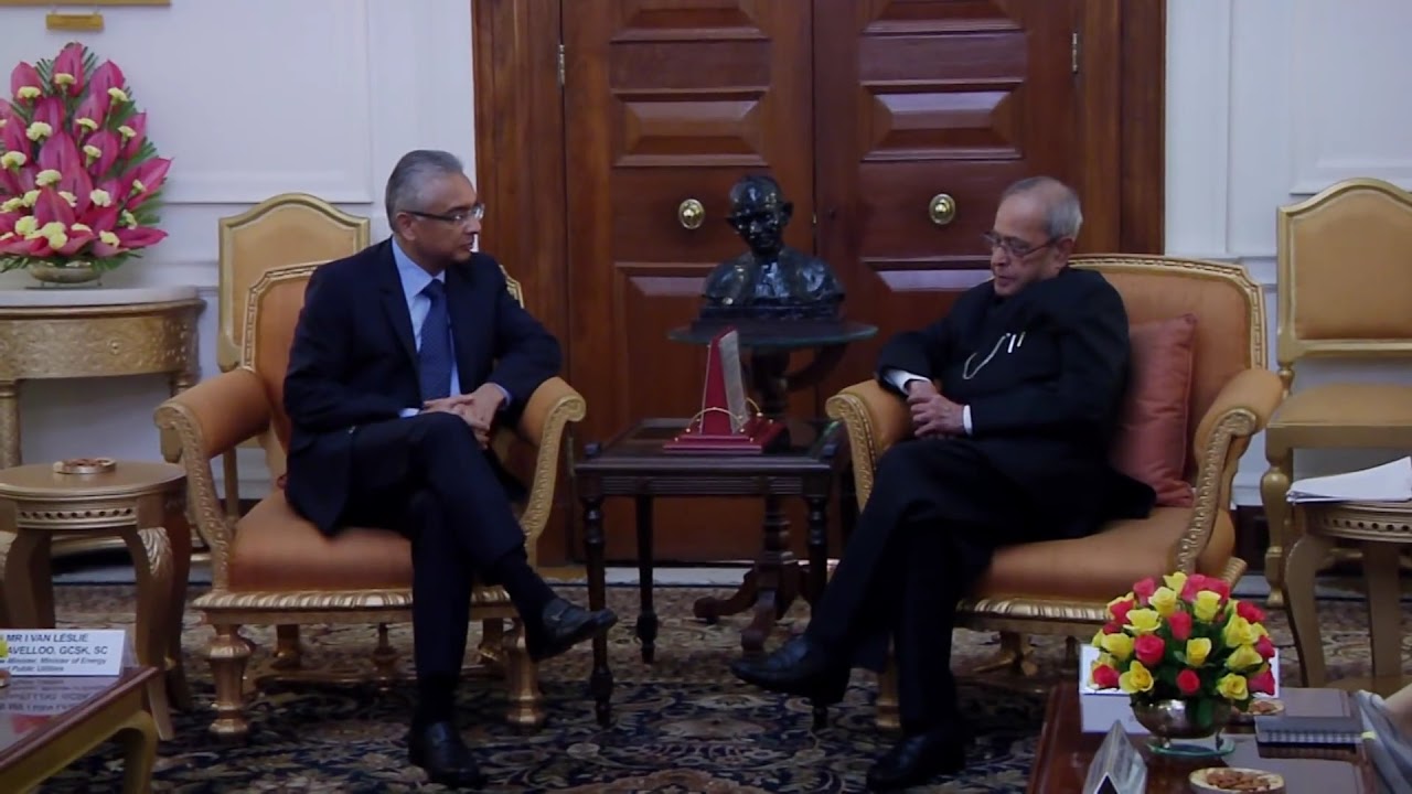 Mr. Pravind Kumar Jugnauth, Prime Minister of Mauritius called on President Mukherjee