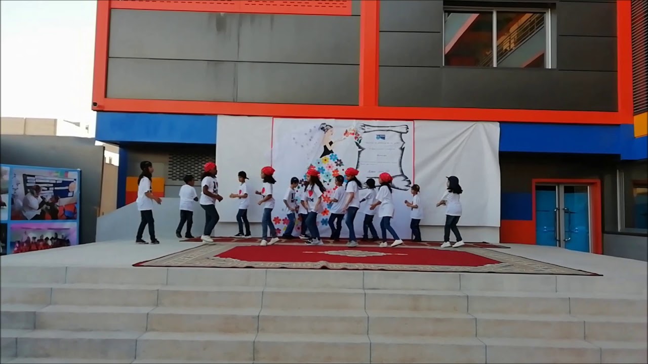 Sublime danse sous le rythme de la fameuse chanson de Muslim 