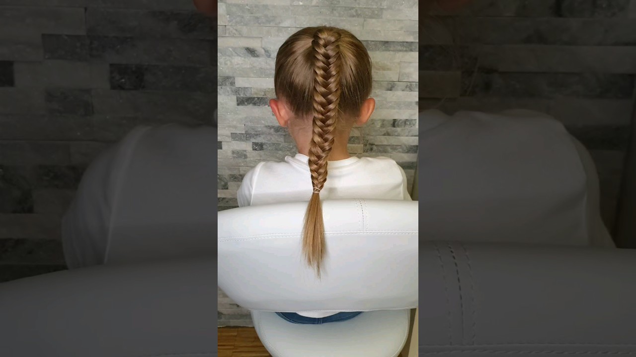 Fischgr&auml;tenzopf #frisuren #flechten #langehaare #m&auml;dchen #hairstyle #likemelina