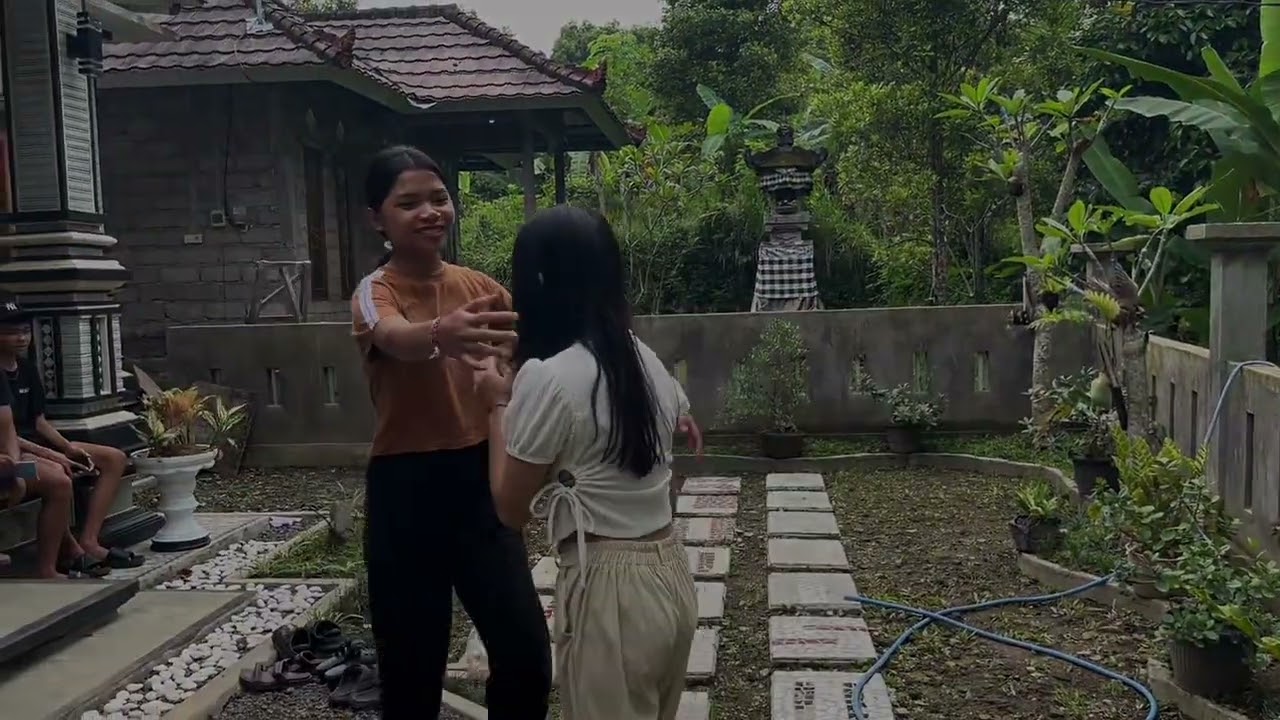 DRAMA BAHASA BALI “CAMPAH”