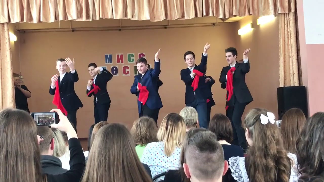 Поздравление мальчиков 9 класс на 8 марта
